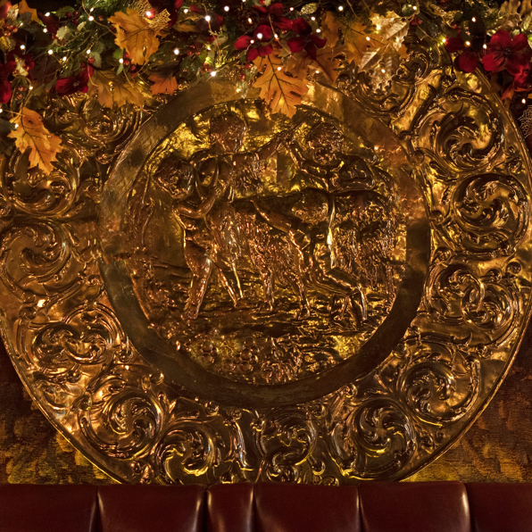 Image of gold decor found in the Restaurant at The Witchery