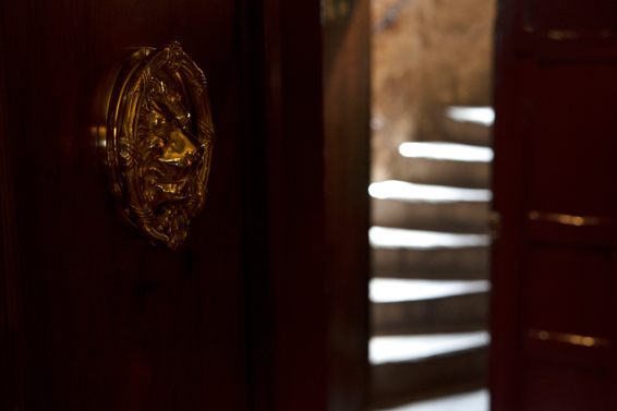 Decor of The Inner Sanctum Suite in The Witchery