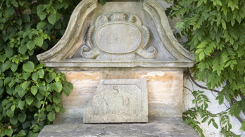 Garden Room Stone Bench