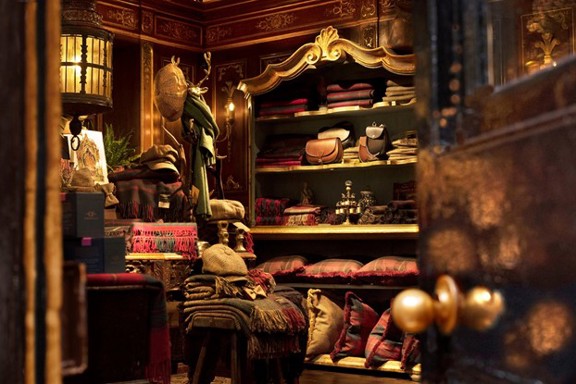 Luxury Shop In Edinburgh