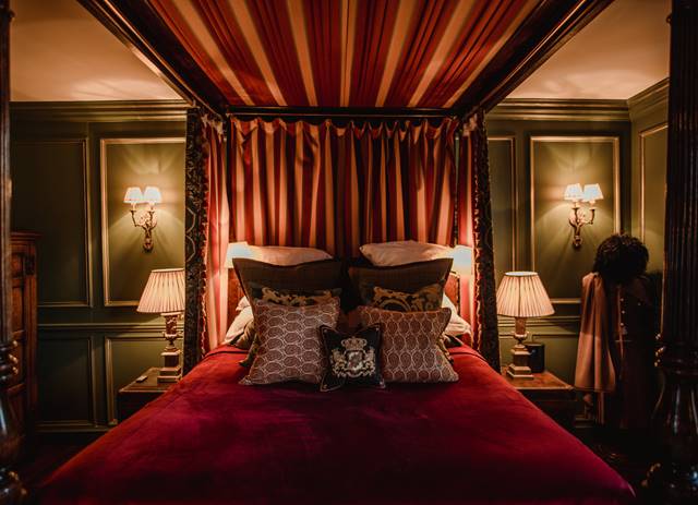 The Witchery By The Castle - Historic, Gothic-Inspired Pleasure Palace