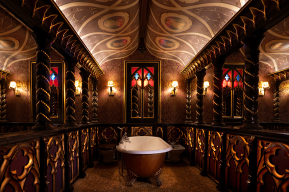 Luxurious Bathroom in The Heriot Suite at The Witchery in Edinburgh